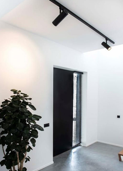 Three Phase Track Lighting in UAE | Africa | Iraq